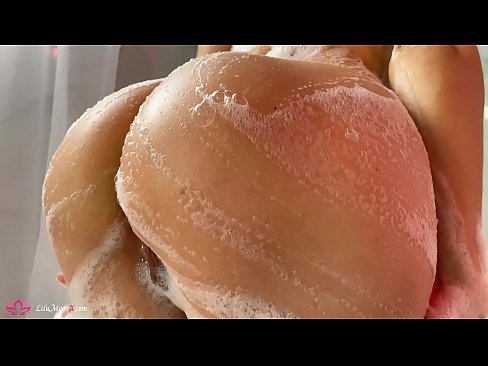 ❤️ Brunette Masturbates Pussy kalawan Vibrator mun Inténsitas Orgasme di Pancuran ☑ porno super di urang