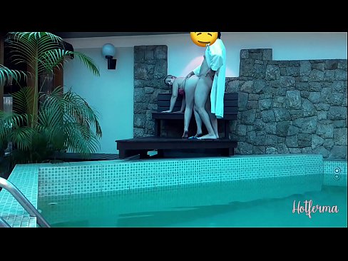 ❤️ Boss ngajak babu ka kolam renang, tapi teu bisa nolak a panas ☑ porno super di urang